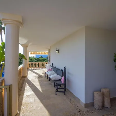 Villa Rafael Sant Lluís