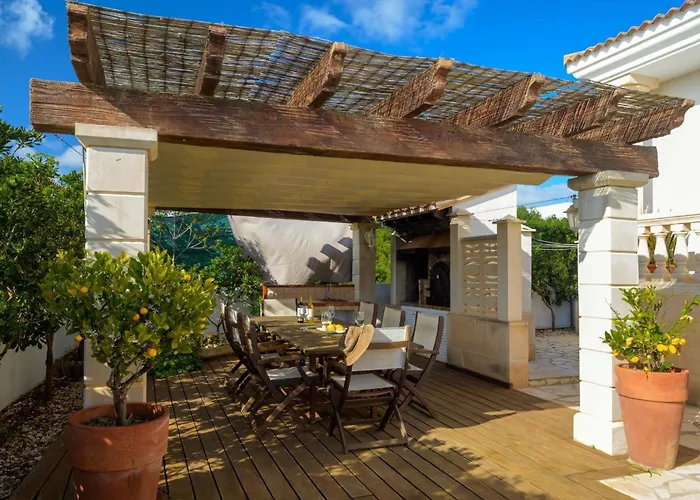 Rafael Villa Sant Lluís