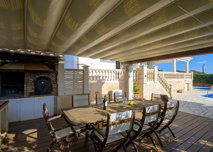 Villa Rafael Sant Lluís